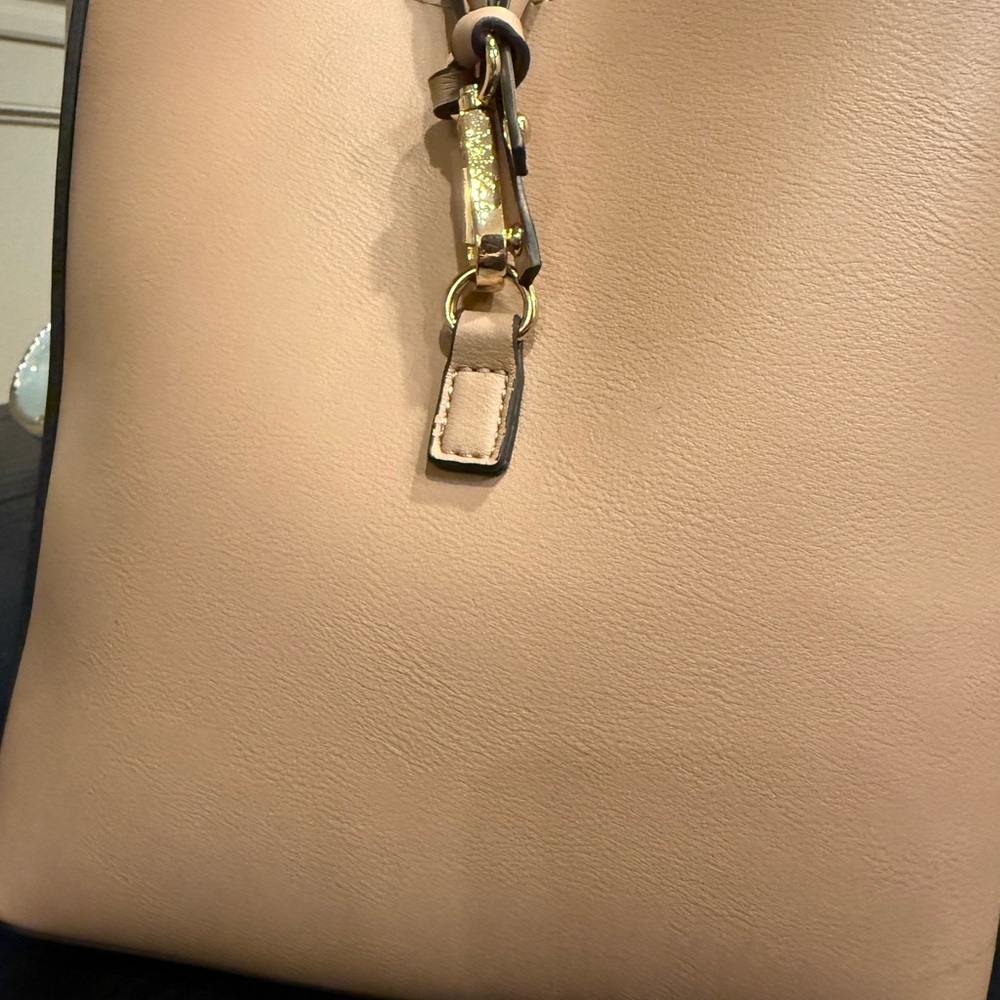 Mali + Lily Women's Black Shoulder Bag - Picture 4 of 9